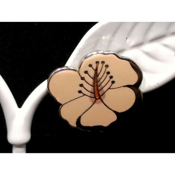 Laurel Burch "Hibiscus" Pink Post Earrings, Rhodium Plated Silver Tone, 1980s - Picture 6 of 10